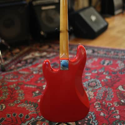 Squier Classic Vibe Precision Bass Fiesta Red image 9