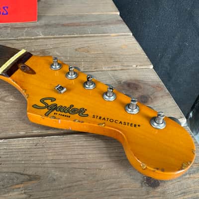 Squier Relic Classic Vibe 60’s Strat Stratocaster Loaded Neck image 2
