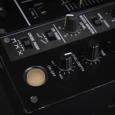 Pioneer DJM-700 DJ Mixer 4 Channels image 10