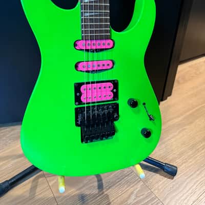 Jackson X Series DK3XR Neon Green image 2