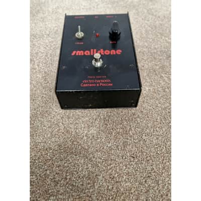 Electro-Harmonix Small Stone Russian - Effects Pedal - Black - Good w/ Hard Case image 5