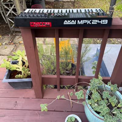 Akai MPK249 2014 - Present - Black image 7