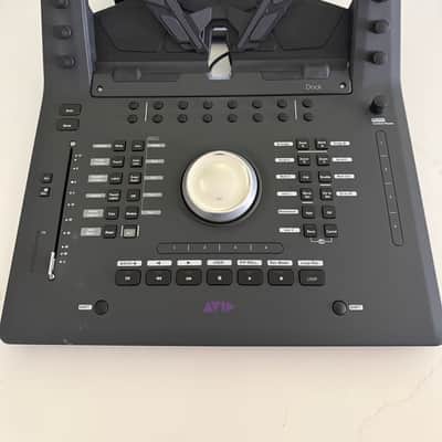 Avid S3 Control Surface and Dock S3 2020 - black image 10