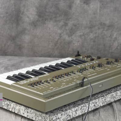 Roland SH-101 Gray Vintage Monophonic Synthesizer in Good condition image 17