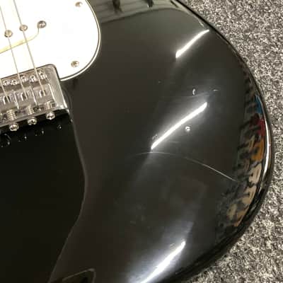 Fender Mexican Standard Stratocaster Left Handed 2010 - Black image 8