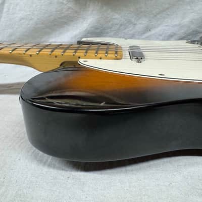 Fender American Telecaster Guitar 2001 - 2-Color Sunburst / Maple neck image 20