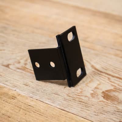 DBX Single Rack Ear for 163x/263x/363x/463x/563x Mount Bracket U283834 image 1