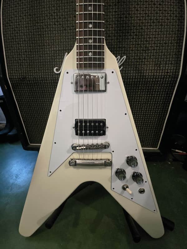 Gibson Custom Shop, Benchmark 67 Flying V White