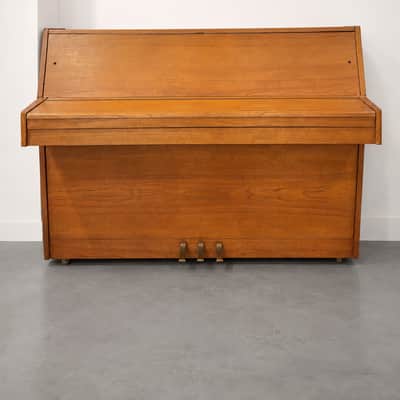Rogers Upright Piano | 88 Keys | 3 Pedals | Brown Wood Finish image 3