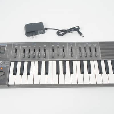 [SALE Ends Sep 24] YAMAHA CS01 Mobile Analog Synthesizer Built-In-Speaker w/ 100-240V PSU