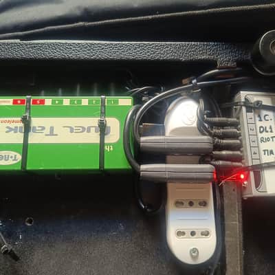 Gator pedalboard – Fully Wired + Soft Bag + Fuel Tank Chameleon + Power Plant Ready to Gig image 8