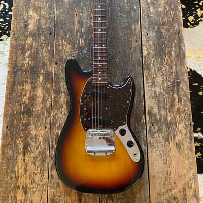 Fender 1969 Reissue Mustang Three Tone Sunburst MIJ Japan 2010 w/ Hardcase image 19