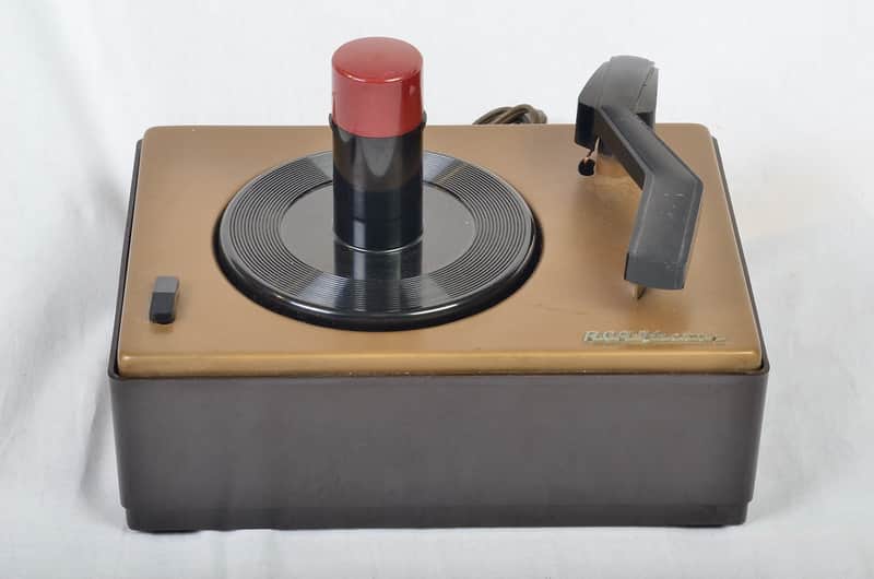 RCA Victor 45-J-2 1950 - Bakelite image 1