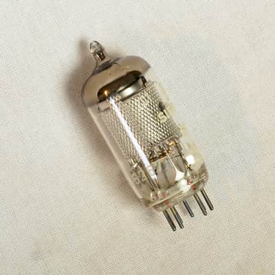 Siemens 6267/ EF86 pre amp tube NOS image 5
