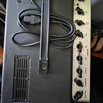 EVH 5150 Iconic Series EL34 2-Channel 15-Watt 1x10" Guitar Combo 2025 - Present - Black image 2
