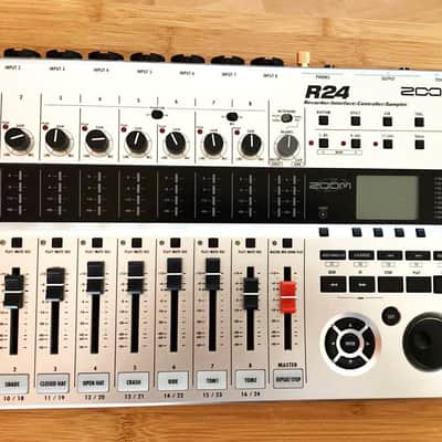 Zoom R24 USB Audio Interface / Digital Multitrack Recorder
