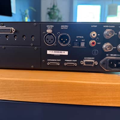 Avid HD I/O Analog 16x8 image 3