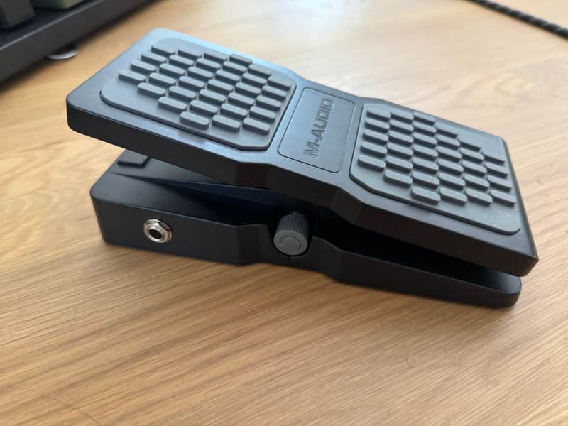 CUSTOM M-Audio Expression Pedal - Output Jack Upgrade image 1