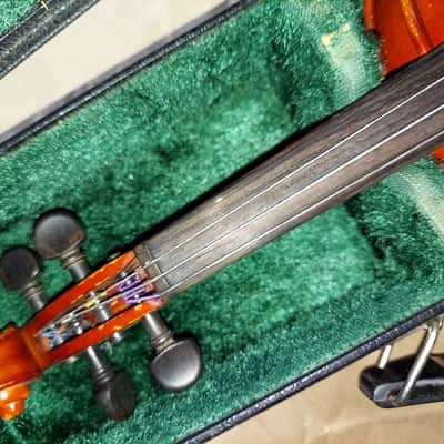 Suzuki Model 220 size 1/4 violin, Japan, 1986, with case (Bow needs replace hair) image 7