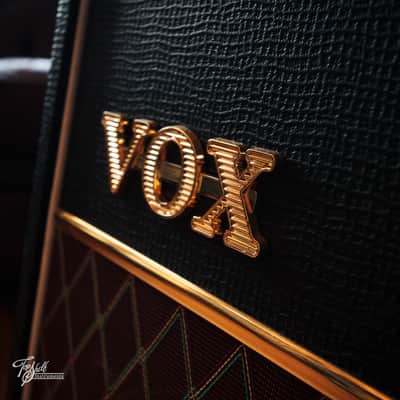 Vox V212C 2x12" Guitar Speaker Cabinet image 3