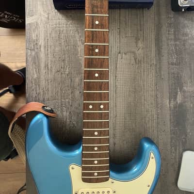Squier Classic Vibe '60s Stratocaster HSS LTD Upgrade image 4