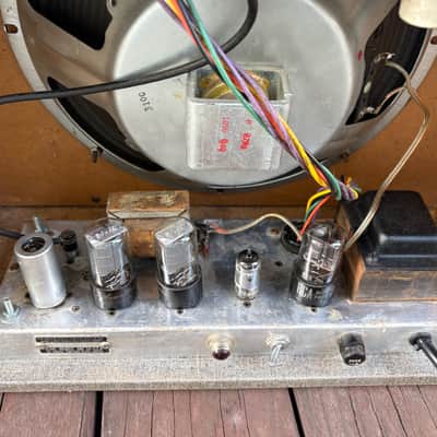 Silvertone Model 1432 10-Watt 1x12 Guitar Combo 1960s - Gray with White Grille image 5