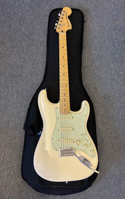 Fender Deluxe Roadhouse Stratocaster 2020 MIM - Olympic White