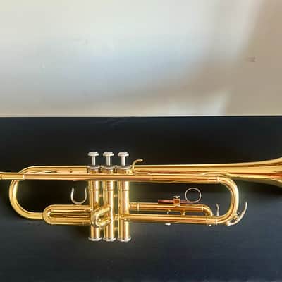Yamaha YTR-2330 Standard Trumpet 2010s - Lacquered Brass image 9