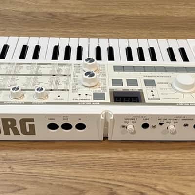 Korg microKORG S 37-Key Synthesizer/Vocoder White image 8