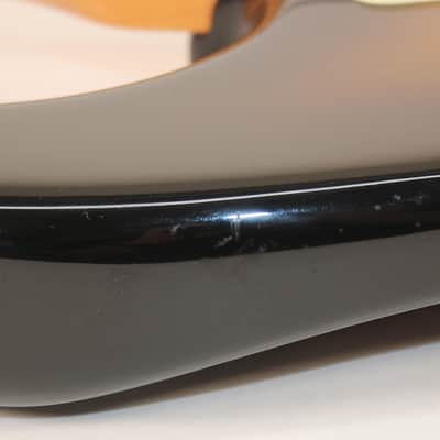 2005 Fender US Stratocaster Deluxe • 2005 • Tobacco Sunburst • Excellent Original Condition • Original Tweed Case image 9