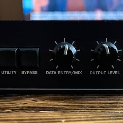DIGITECH IPS 33B GUITAR SUPER HARMONY MACHINE SIGNAL PROCESSOR 90's - Black image 3