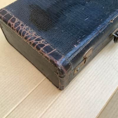 Frank Holton & Co professional trumpet / serial number  33765 /   +- 1917 made in Chicago USA floral engraving ! image 6
