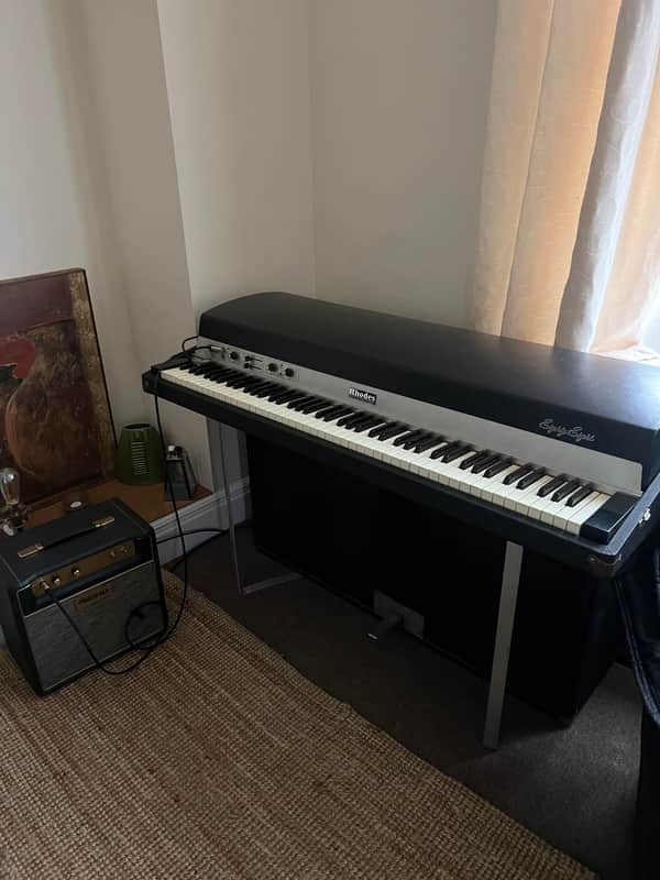 Rhodes Suitcase Piano 88-Key Electric Piano 1975 - 1979 - Black Rounded Top image 1