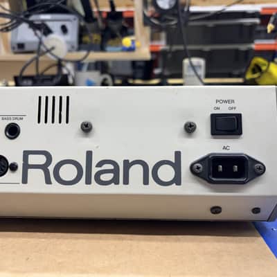 Roland TR-909 110v Rhythm Composer Analog Vintage Drum Machine TR909 image 16