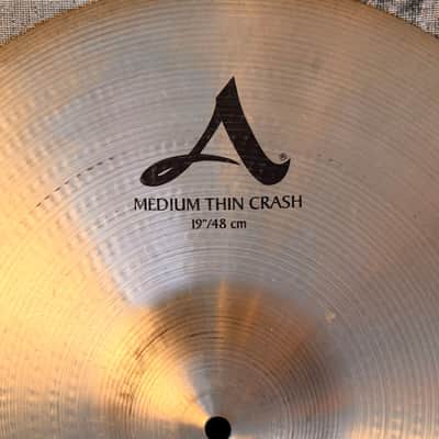Fantastic ZILDJIAN 19” Medium Thin Crash Bendable Edges! CLEAN! Great Sounding One! 1674 g Don’t Pay $380!! image 3