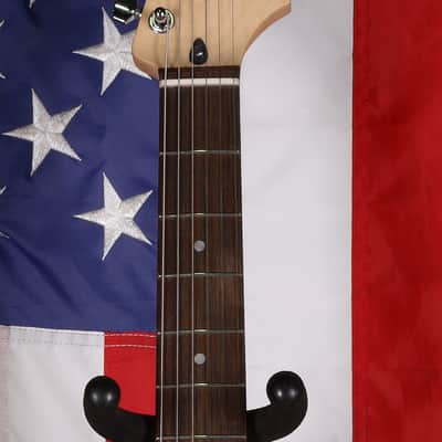 Squier Limited Edition Sonic® Stratocaster® - Fiesta Red image 3