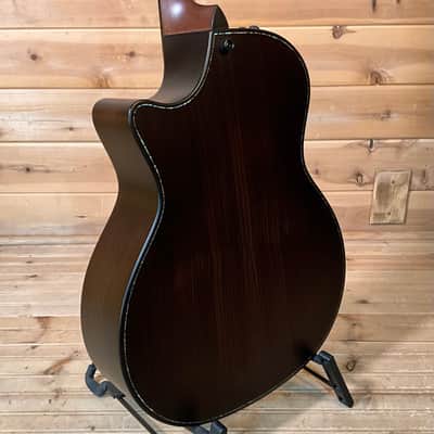 Taylor Builders Edition 914ce Acoustic Guitar - Natural image 4