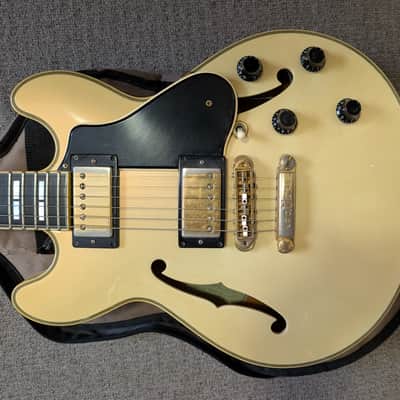 Yamaha SAS T 1988-1992 - Pearl white image 2
