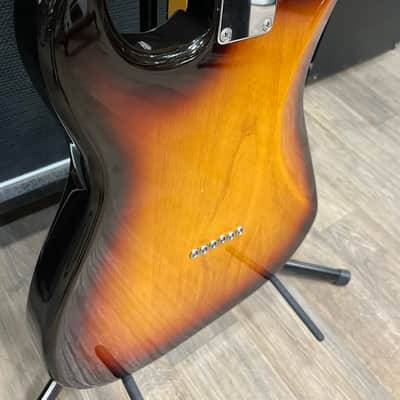 Fender ST12 TX 12-String Stratocaster MIJ 2002-2004 - 3-Tone Sunburst image 12