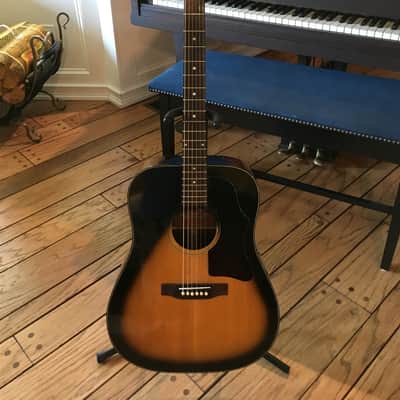 Gibson J-45 Deluxe Factory Second Vintage 1975yr with original case image 14