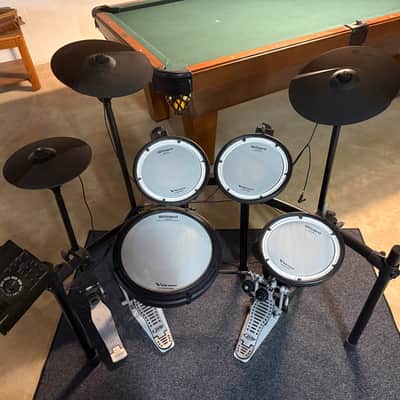 Roland TD-17KV V-Drum Kit with Mesh Pads (Accessories Included) image 2