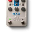 Universal Audio MAX Preamp Dual Compressor Pedal