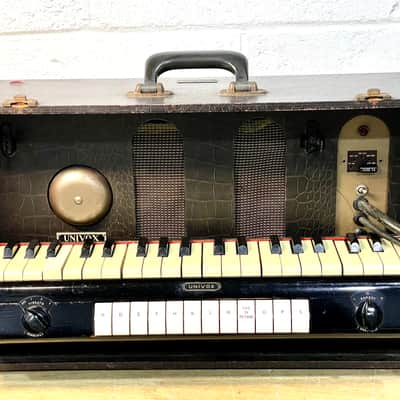 Jennings Univox 1950’s valve synthesizer image 1