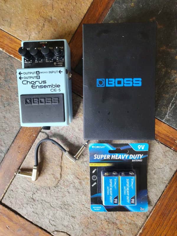 Boss CE-5 Chorus Ensemble pedal w/connector image 1