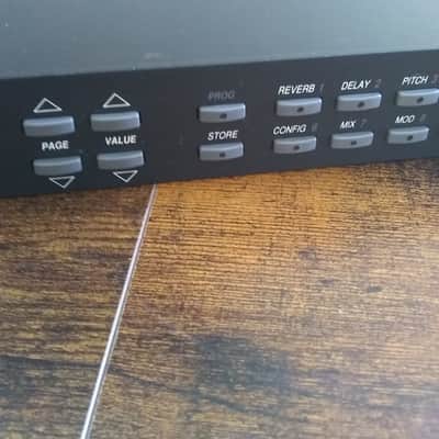 Alesis QuadraVerb 20k Bandwidth Simultaneous Digital Effects Processor 1990s - Black image 3
