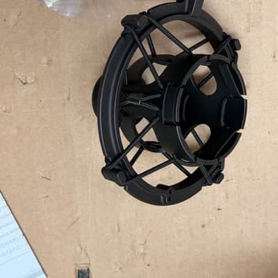 Audio-Technica AT4033a Cardioid Condenser Microphone image 6