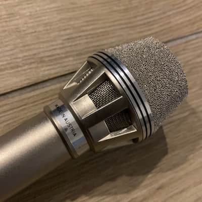 Vintage AKG D 190c with original case and accesories image 4