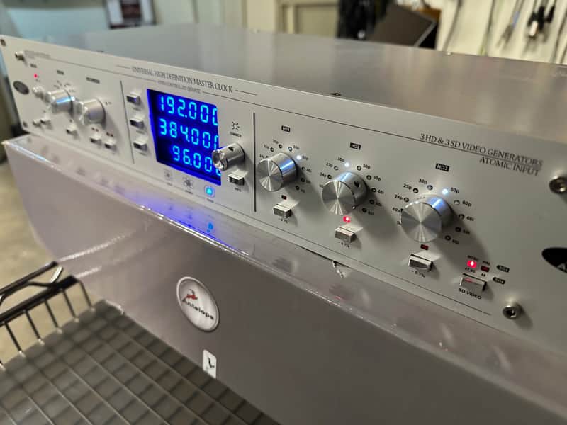 Antelope Audio Isochrone Trinity Studio Master Digital Clock 2531 image 1