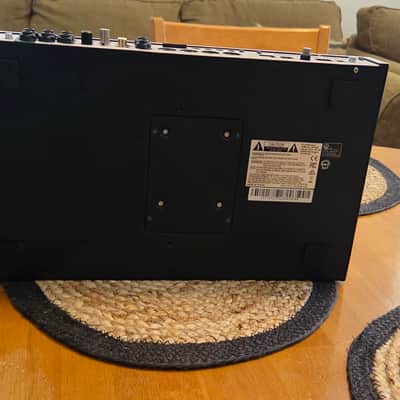 Akai MPC Live II Standalone Sampler / Sequencer Retro Edition 2020 - Present - Grey image 8