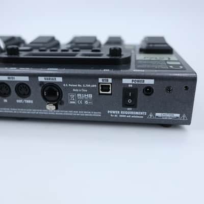 Line 6 Bass POD xt Live Multi-Effect and Amp Modeler w/ Power Supply image 5